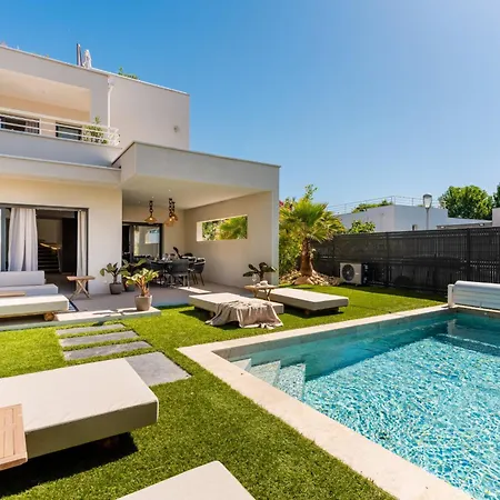 Villa Maya Rooftop Access Heated Pool